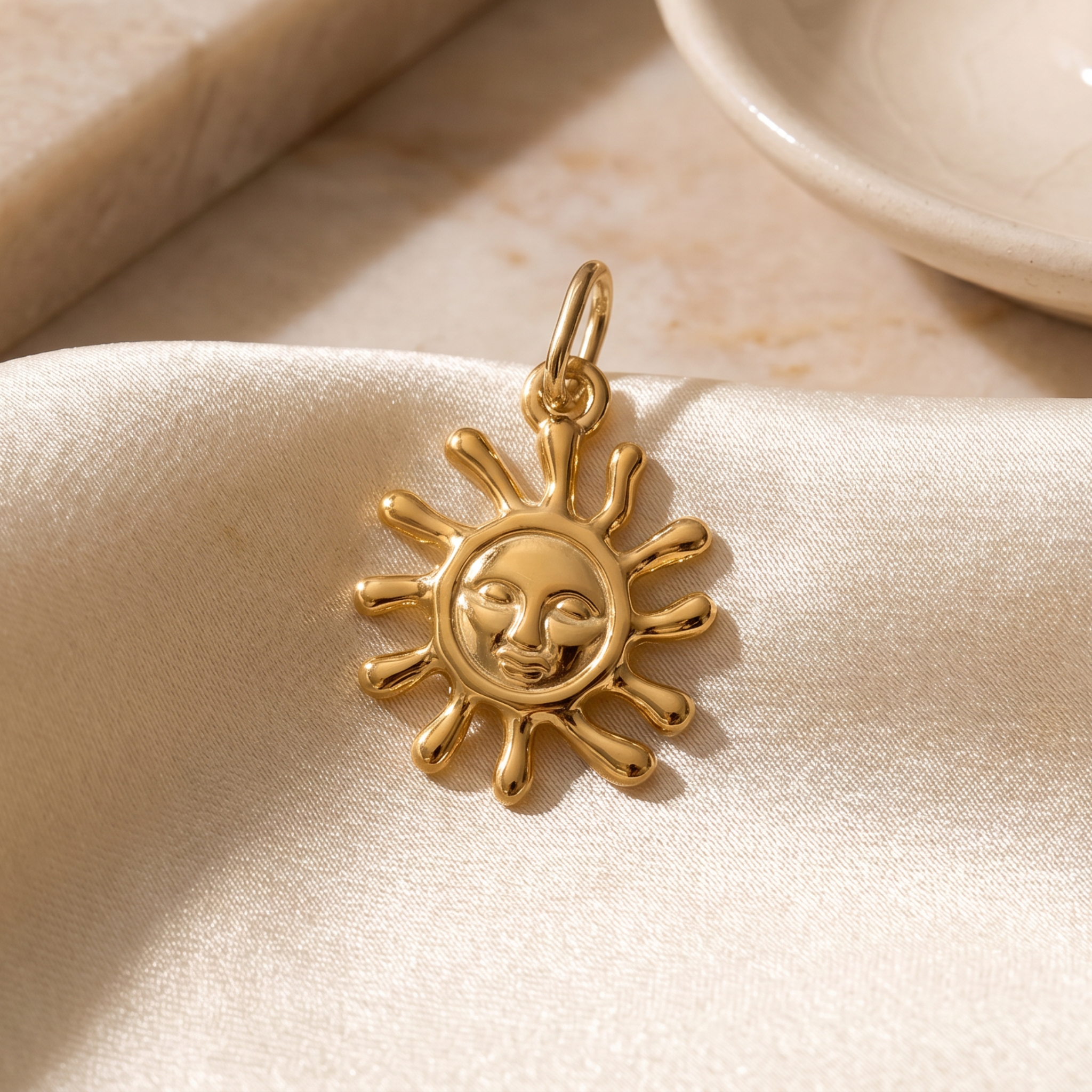 Soleil Charm