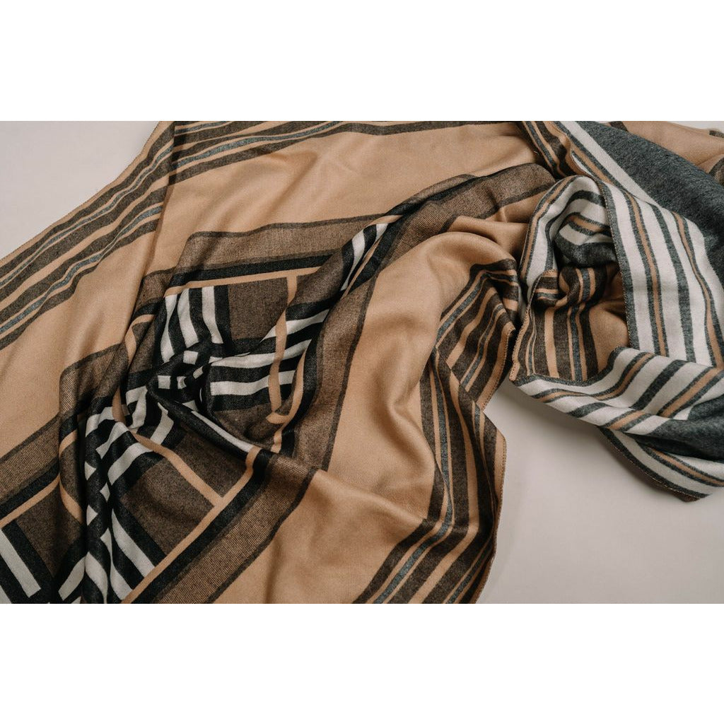 Check brown and cream scarf